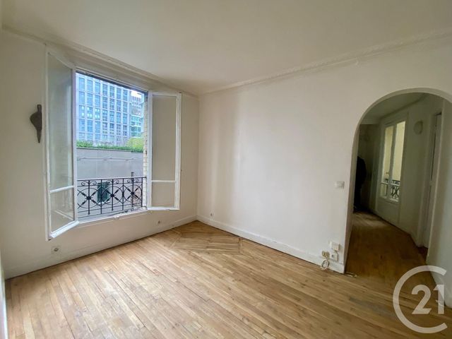 Appartement F3 à vendre - 3 pièces - 40.0 m2 - PARIS - 75012 - ILE-DE-FRANCE - Century 21 Chorus
