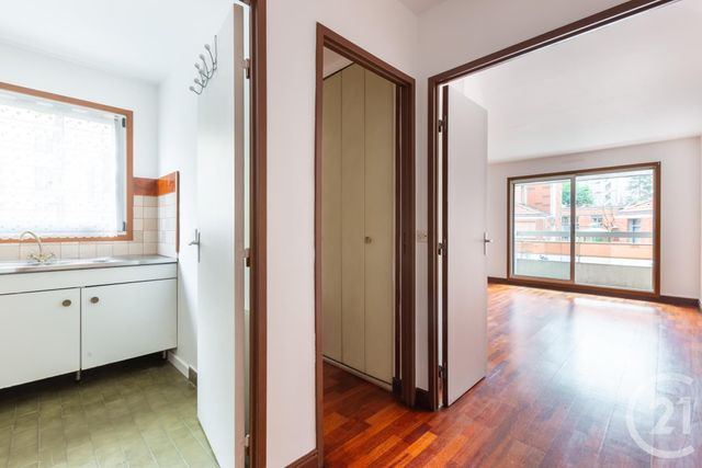 Appartement F2 à vendre - 2 pièces - 47.39 m2 - PARIS - 75011 - ILE-DE-FRANCE - Century 21 Chorus