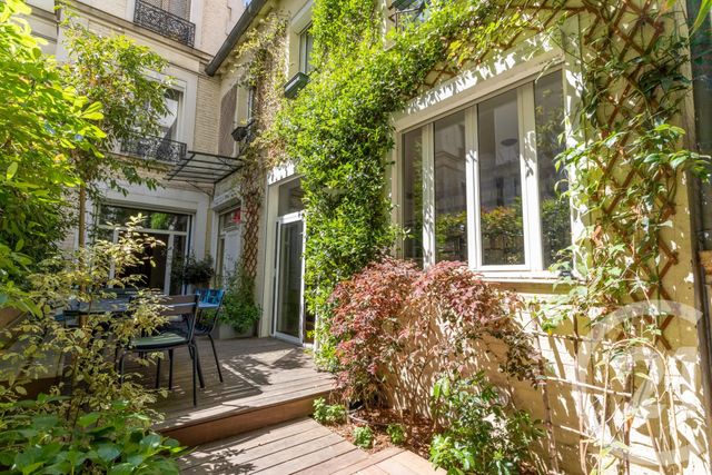  - PARIS - 