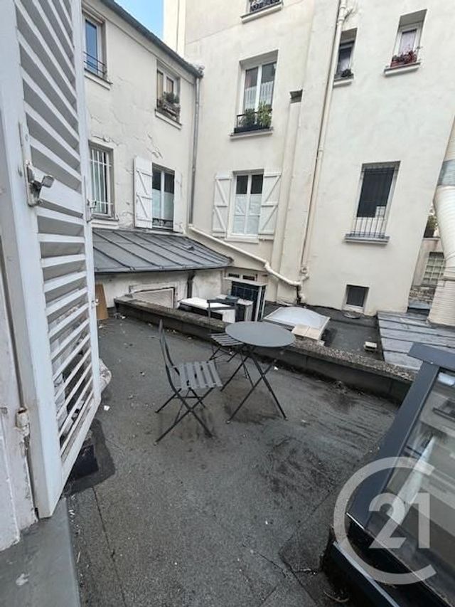 Appartement F3 à vendre - 3 pièces - 56.1 m2 - PARIS - 75011 - ILE-DE-FRANCE - Century 21 Chorus