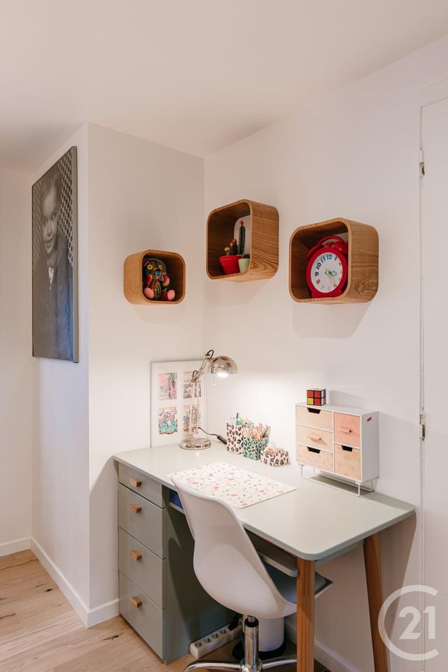 Appartement F3 à vendre - 3 pièces - 56.1 m2 - PARIS - 75011 - ILE-DE-FRANCE - Century 21 Chorus