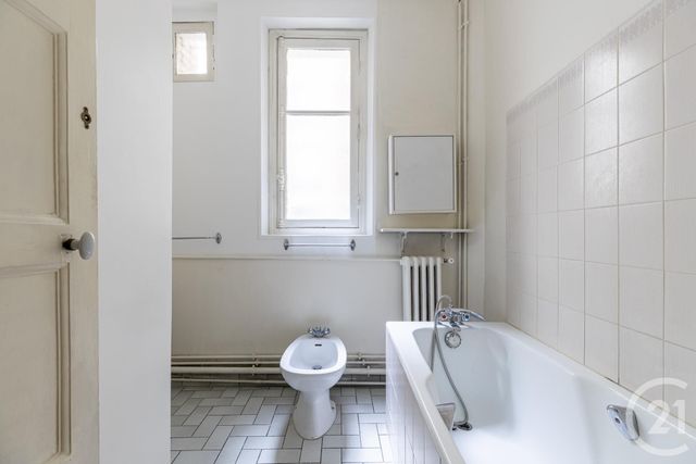 Afficher la photo en grand Appartement F4 à vendre - 4 pièces - 85.89 m2 - PARIS - 75016 - ILE-DE-FRANCE - Century 21 Chorus