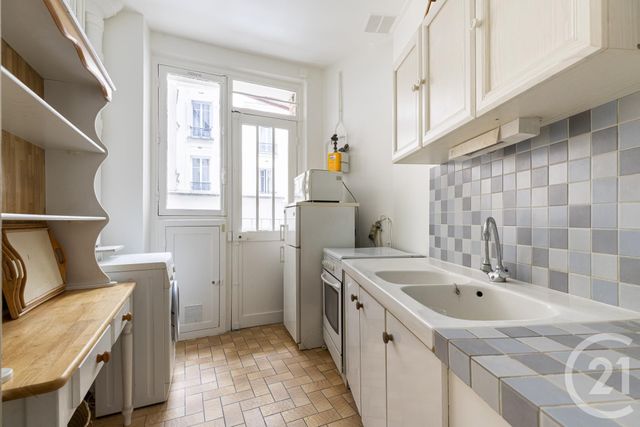 Afficher la photo en grand Appartement F4 à vendre - 4 pièces - 85.89 m2 - PARIS - 75016 - ILE-DE-FRANCE - Century 21 Chorus