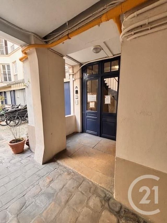 Appartement Studio à vendre - 1 pièce - 30.0 m2 - PARIS - 75011 - ILE-DE-FRANCE - Century 21 Chorus