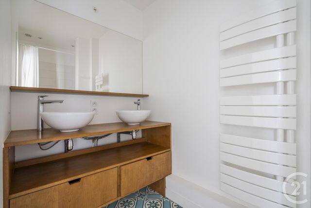 Appartement F4 à vendre - 5 pièces - 80.09 m2 - PARIS - 75012 - ILE-DE-FRANCE - Century 21 Chorus
