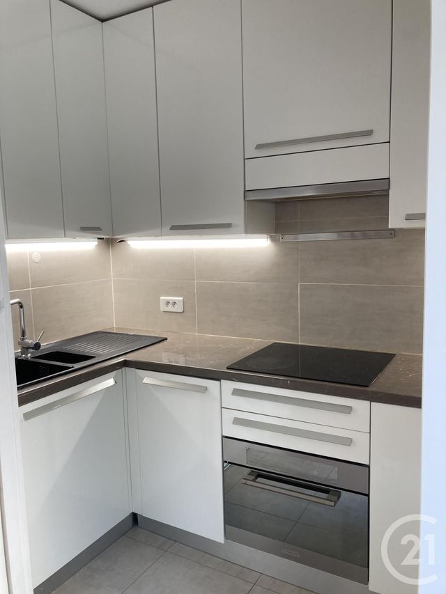 Afficher la photo en grand Appartement F2 à vendre - 2 pièces - 44.46 m2 - PARIS - 75012 - ILE-DE-FRANCE - Century 21 Chorus