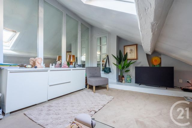 Appartement Studio à vendre - 1 pièce - 20.0 m2 - PARIS - 75011 - ILE-DE-FRANCE - Century 21 Chorus