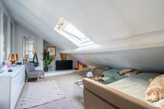 Appartement Studio à vendre - 1 pièce - 20.0 m2 - PARIS - 75011 - ILE-DE-FRANCE - Century 21 Chorus