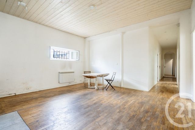 Appartement Local à vendre - 7 pièces - 120.0 m2 - PARIS - 75010 - ILE-DE-FRANCE - Century 21 Chorus