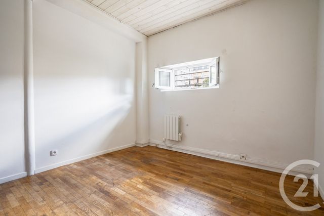 Appartement Local à vendre - 7 pièces - 120.0 m2 - PARIS - 75010 - ILE-DE-FRANCE - Century 21 Chorus