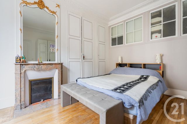 Appartement F5 à vendre - 5 pièces - 119.49 m2 - PARIS - 75011 - ILE-DE-FRANCE - Century 21 Chorus
