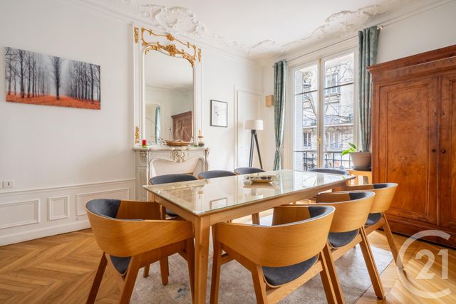 Appartement F5 à vendre - 5 pièces - 119.49 m2 - PARIS - 75011 - ILE-DE-FRANCE - Century 21 Chorus