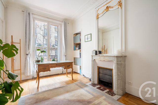 Appartement F5 à vendre - 5 pièces - 119.49 m2 - PARIS - 75011 - ILE-DE-FRANCE - Century 21 Chorus