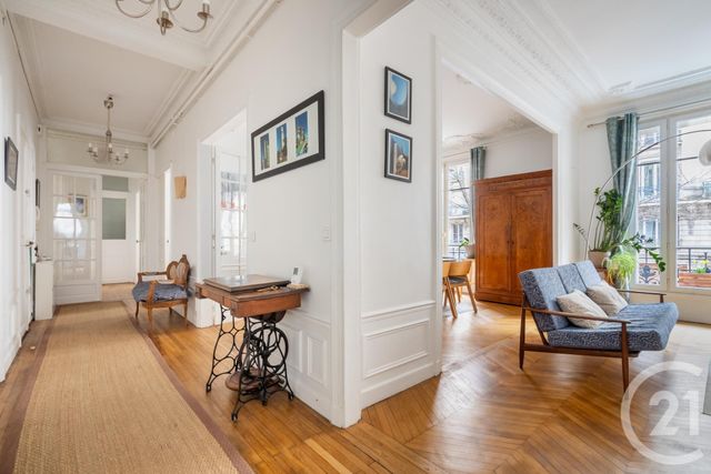 Appartement F5 à vendre - 5 pièces - 119.49 m2 - PARIS - 75011 - ILE-DE-FRANCE - Century 21 Chorus