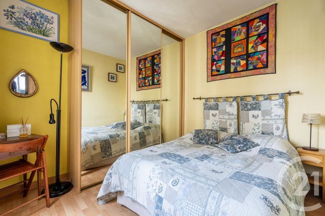 Appartement à vendre - 4 pièces - 73.48 m2 - PARIS - 75011 - ILE-DE-FRANCE - Century 21 Chorus