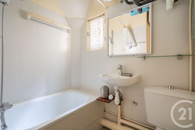 Appartement F4 à vendre - 4 pièces - 69.0 m2 - PARIS - 75020 - ILE-DE-FRANCE - Century 21 Chorus