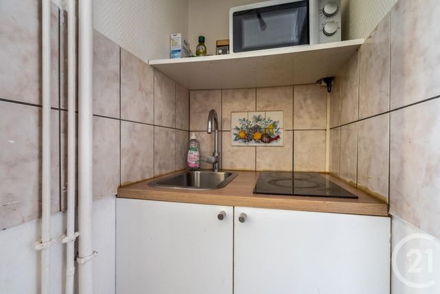 Appartement Studette à vendre - 1 pièce - 12.49 m2 - PARIS - 75011 - ILE-DE-FRANCE - Century 21 Chorus