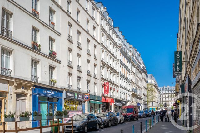 Appartement Studette à vendre - 1 pièce - 12.49 m2 - PARIS - 75011 - ILE-DE-FRANCE - Century 21 Chorus