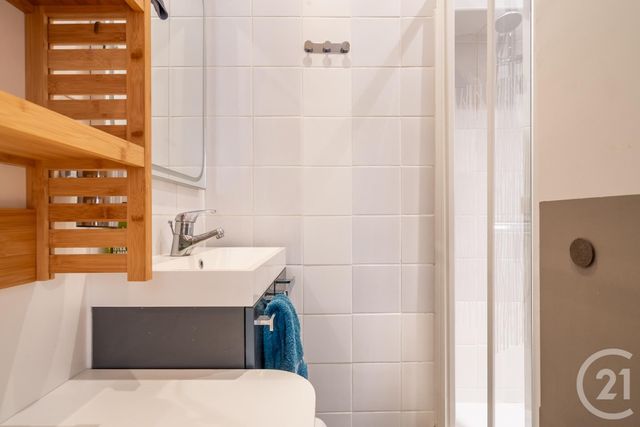 Appartement F2 à vendre - 3 pièces - 48.09 m2 - PARIS - 75012 - ILE-DE-FRANCE - Century 21 Chorus