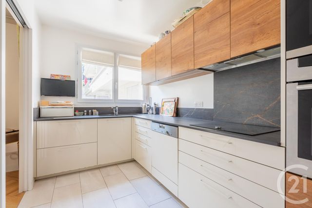 Appartement 3/4 pièces à vendre - 4 pièces - 97.01 m2 - PARIS - 75012 - ILE-DE-FRANCE - Century 21 Chorus