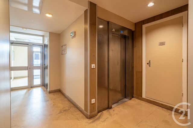 Appartement F2 à vendre - 2 pièces - 57.16 m2 - PARIS - 75012 - ILE-DE-FRANCE - Century 21 Chorus