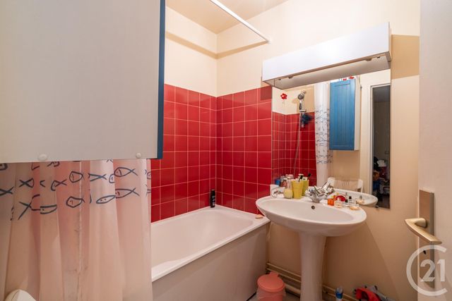 Appartement F2 à vendre - 2 pièces - 57.16 m2 - PARIS - 75012 - ILE-DE-FRANCE - Century 21 Chorus