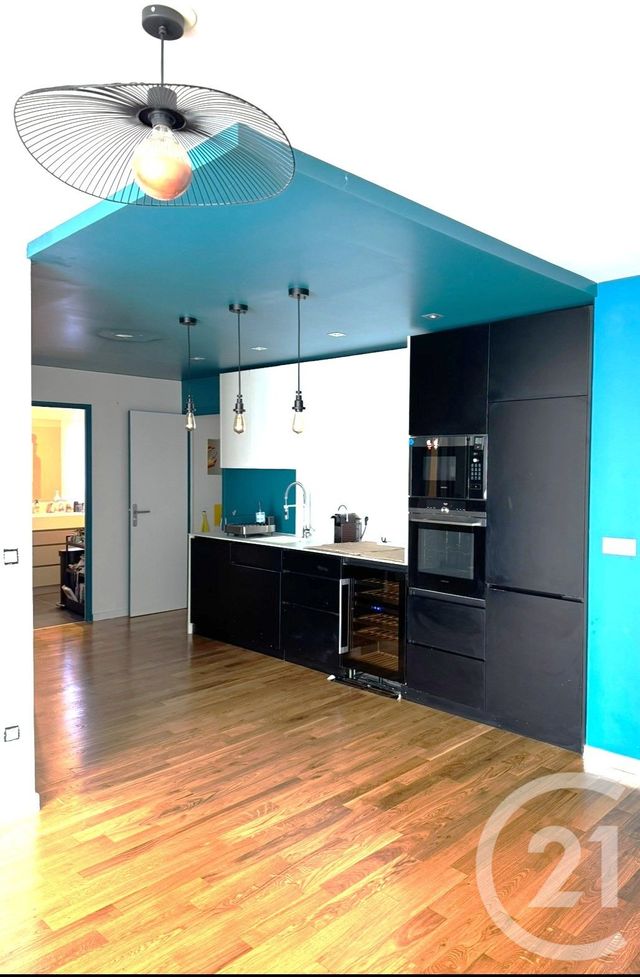 Appartement F3 à vendre - 3 pièces - 63.34 m2 - PARIS - 75010 - ILE-DE-FRANCE - Century 21 Chorus