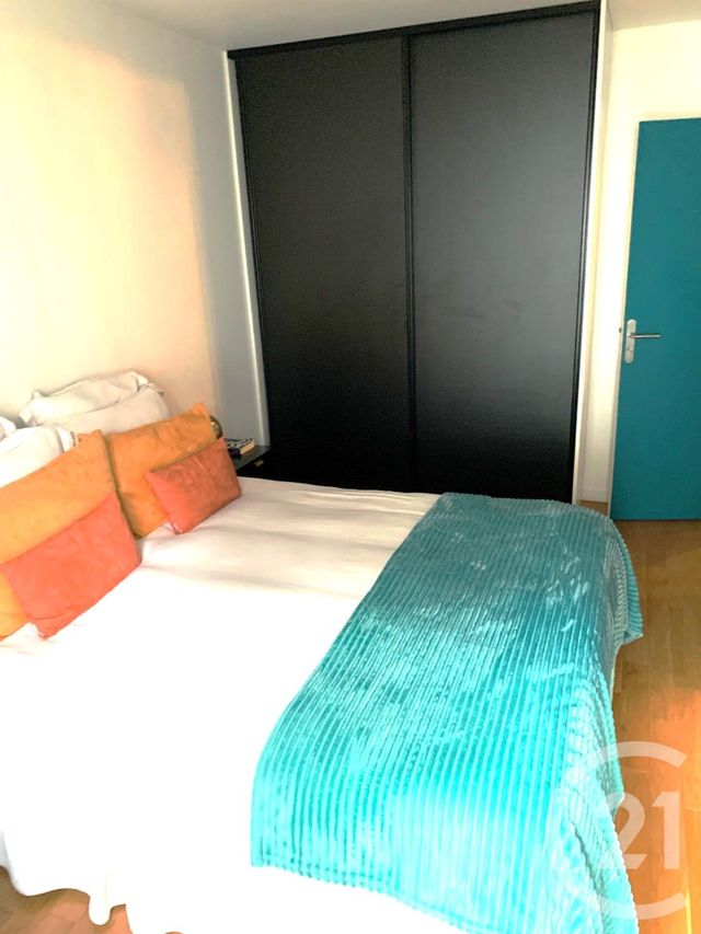 Appartement F3 à vendre - 3 pièces - 63.34 m2 - PARIS - 75010 - ILE-DE-FRANCE - Century 21 Chorus