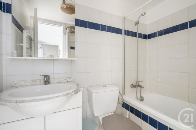 Appartement Studio à vendre - 1 pièce - 20.79 m2 - PARIS - 75020 - ILE-DE-FRANCE - Century 21 Chorus